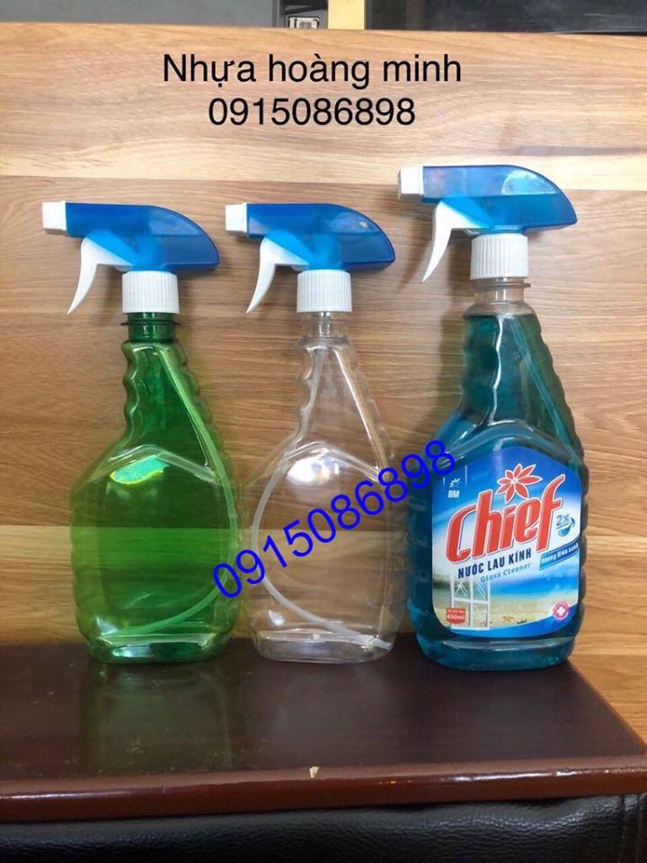 chai đựng nước xịt kính